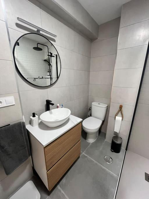 Piso Recien Reformado En El Centro De Santander, Zona Estaciones Apartman Kültér fotó