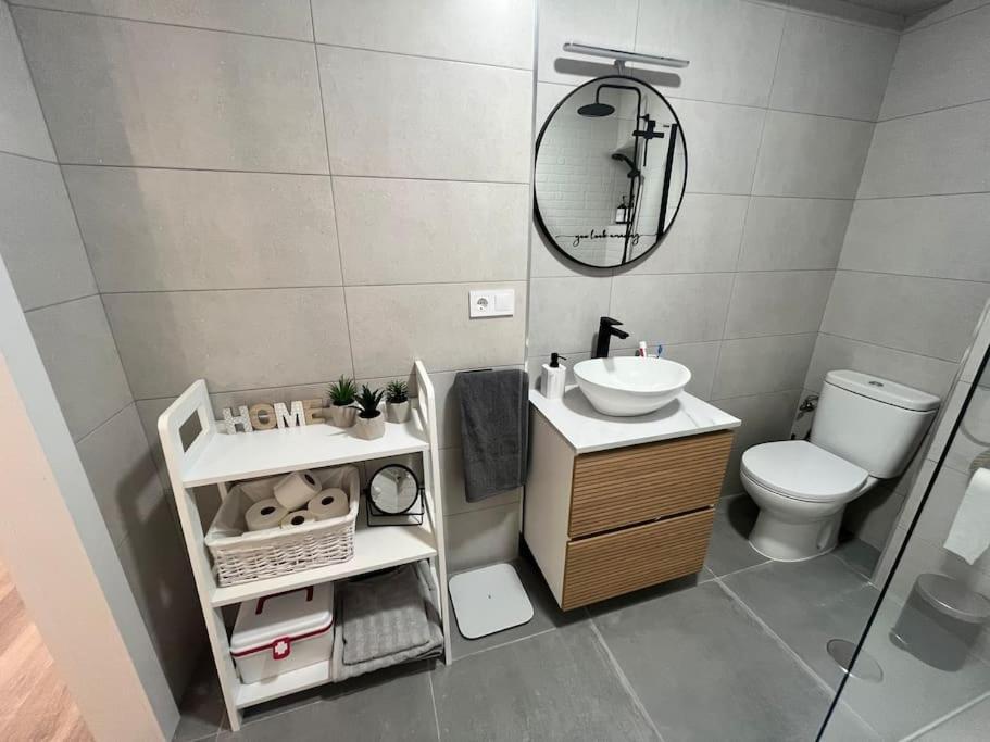 Piso Recien Reformado En El Centro De Santander, Zona Estaciones Apartman Kültér fotó